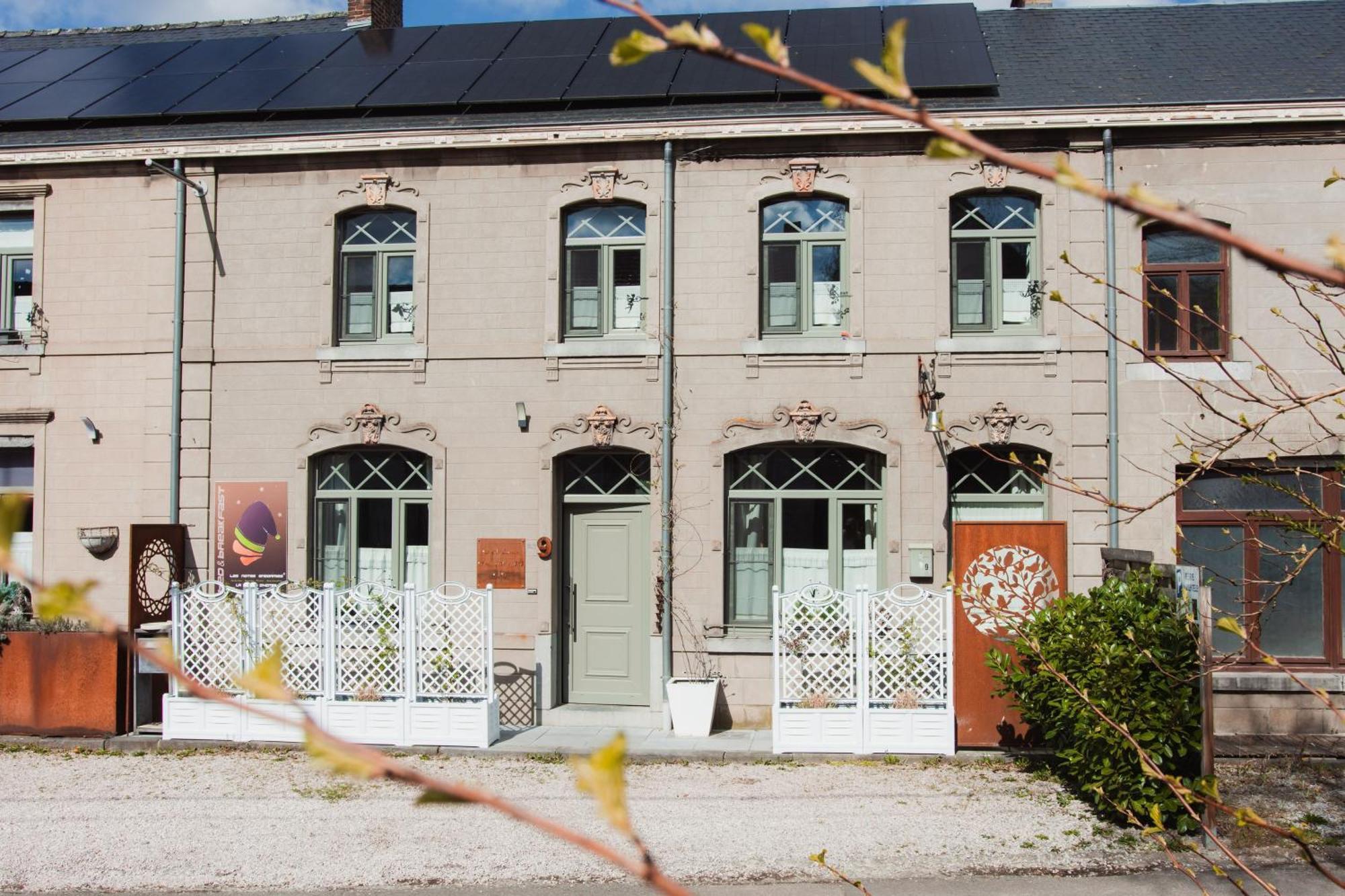 Maison D'Hote Les Notes Endormies Suite Le Refuge Walcourt Exterior foto