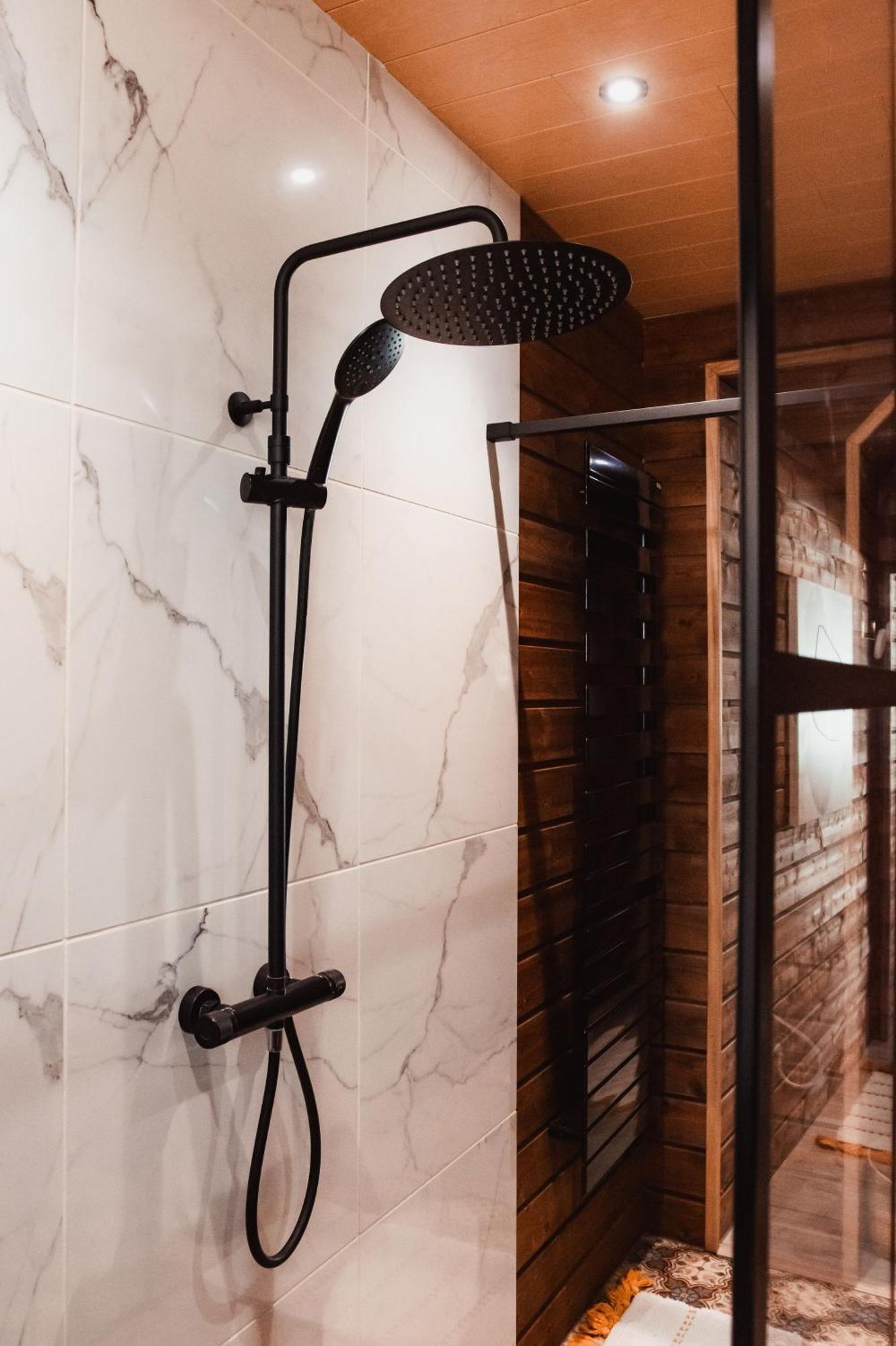 Maison D'Hote Les Notes Endormies Suite Le Refuge Walcourt Exterior foto